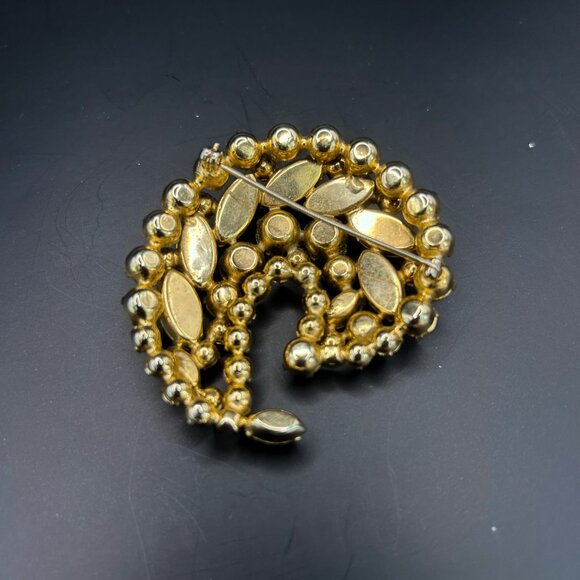 Vintage Rhinestone Brooch – Likely 1960s–1970s – Juliana / Sherman Style - Picture 8 of 10